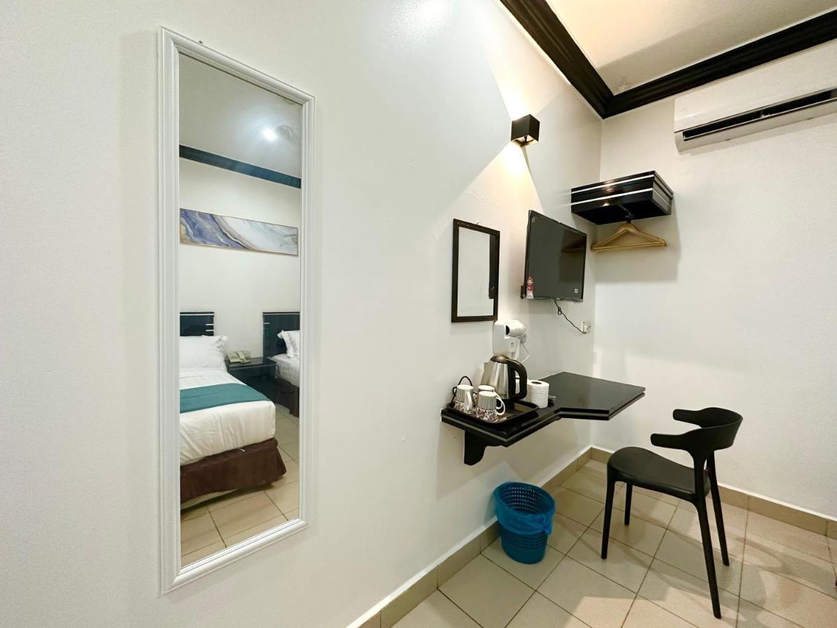 Hotel Tourist City Centre By Hotspot Essential Kota Kinabalu Eksteriør bilde