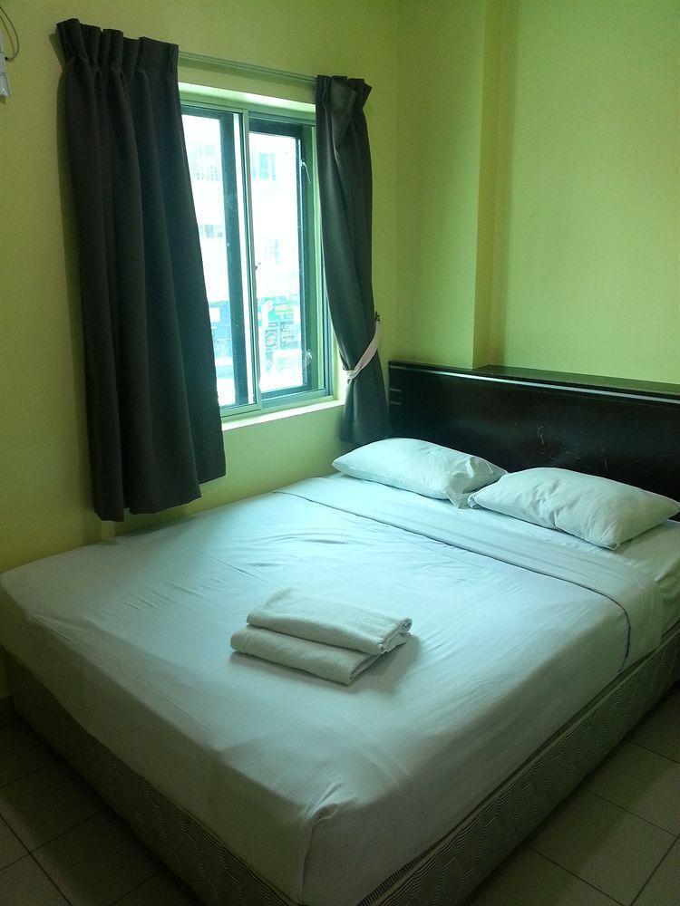 Hotel Tourist City Centre By Hotspot Essential Kota Kinabalu Eksteriør bilde