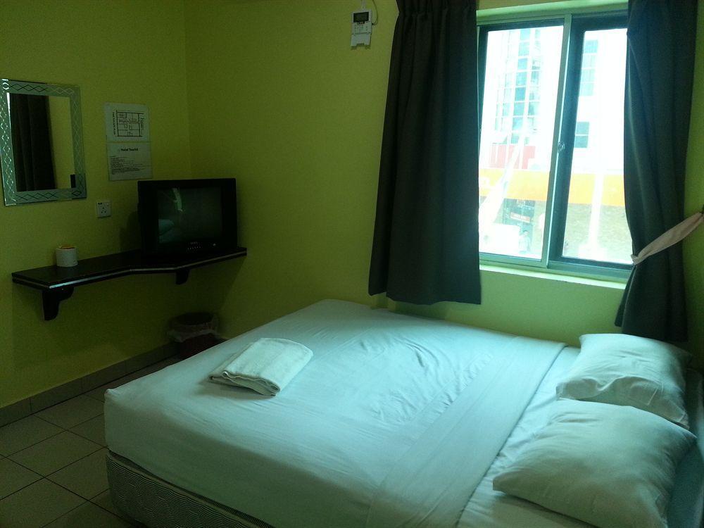 Hotel Tourist City Centre By Hotspot Essential Kota Kinabalu Eksteriør bilde