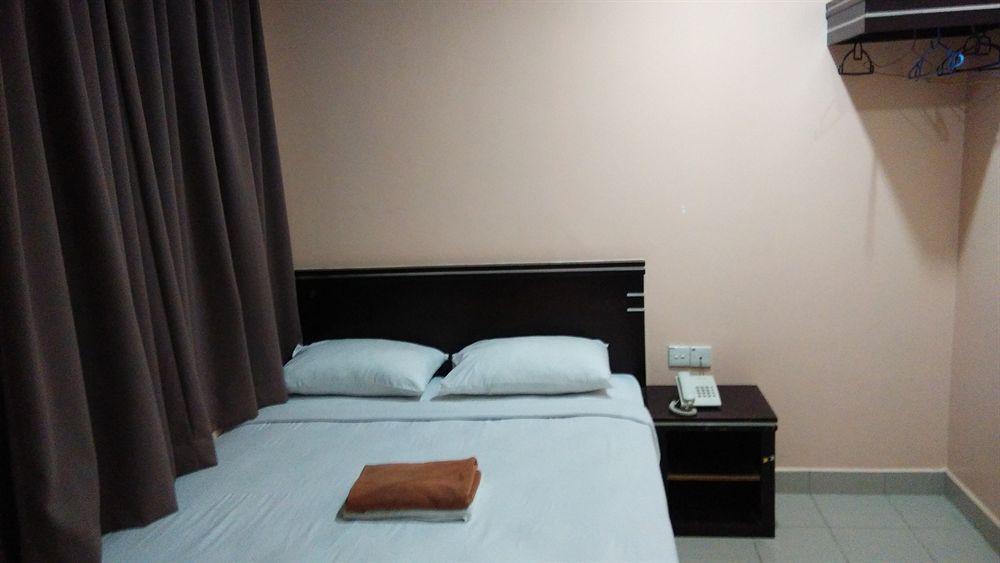 Hotel Tourist City Centre By Hotspot Essential Kota Kinabalu Eksteriør bilde