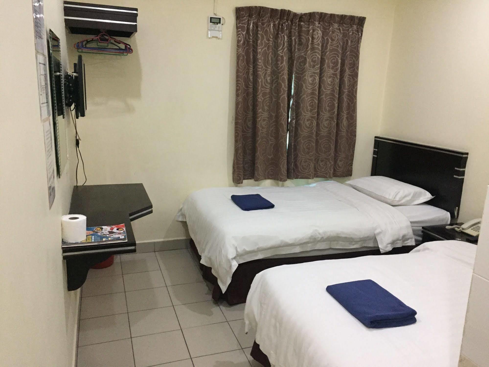 Hotel Tourist City Centre By Hotspot Essential Kota Kinabalu Eksteriør bilde
